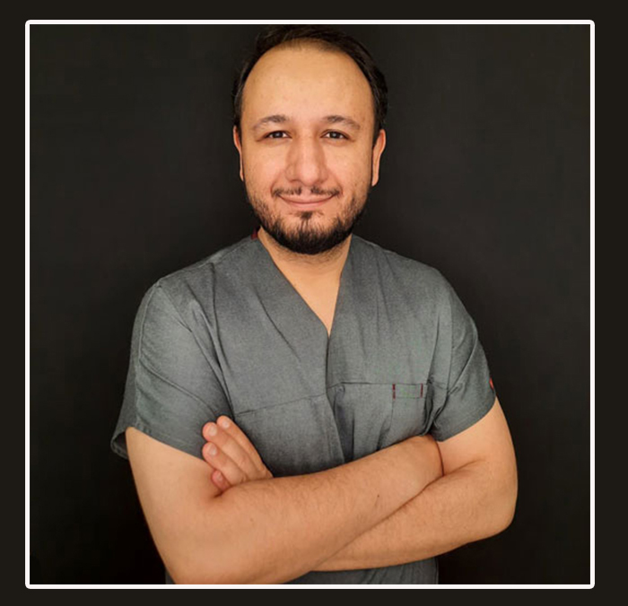 دکتر محمدرضا حکیمانه متخصص ایمپلنت و پروتز در اصفهان